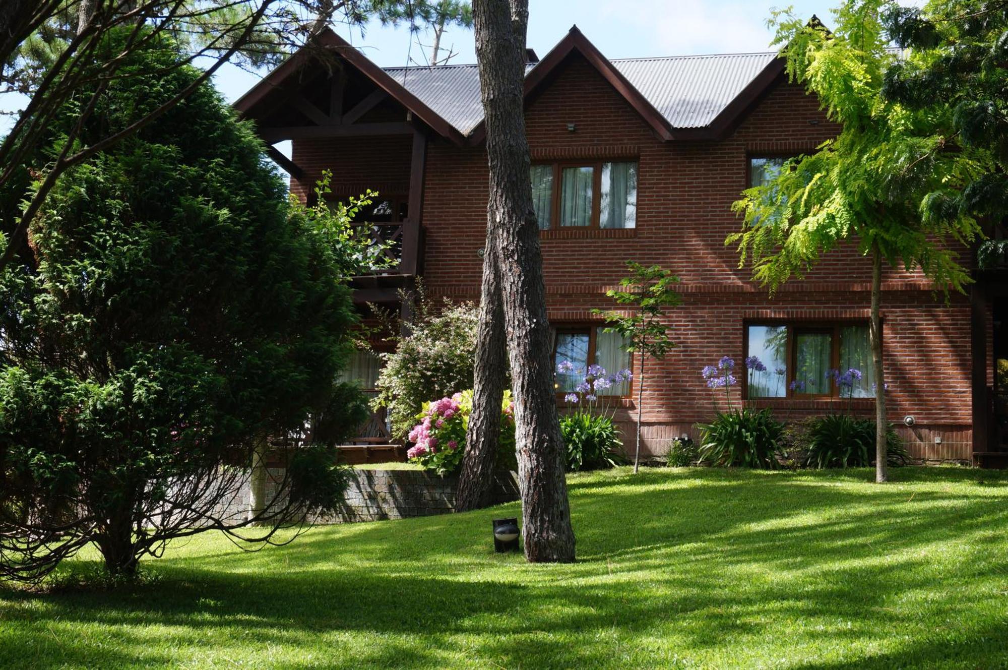 Refugio Del Bosque Villa Carilo Exteriör bild